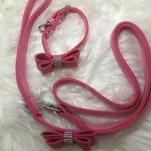 Pink rhinestone Bow collar and leash